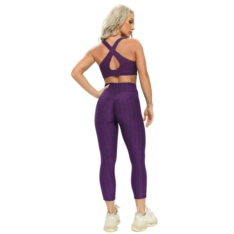 "Ultimate Yoga Powerhouse: Stylish Yoga Set - Sculpting Gym Top, Comfy High Waist Capri Leggings, Supportive Sports Bra - Perfect 2-Piece Athletic Wear Set"